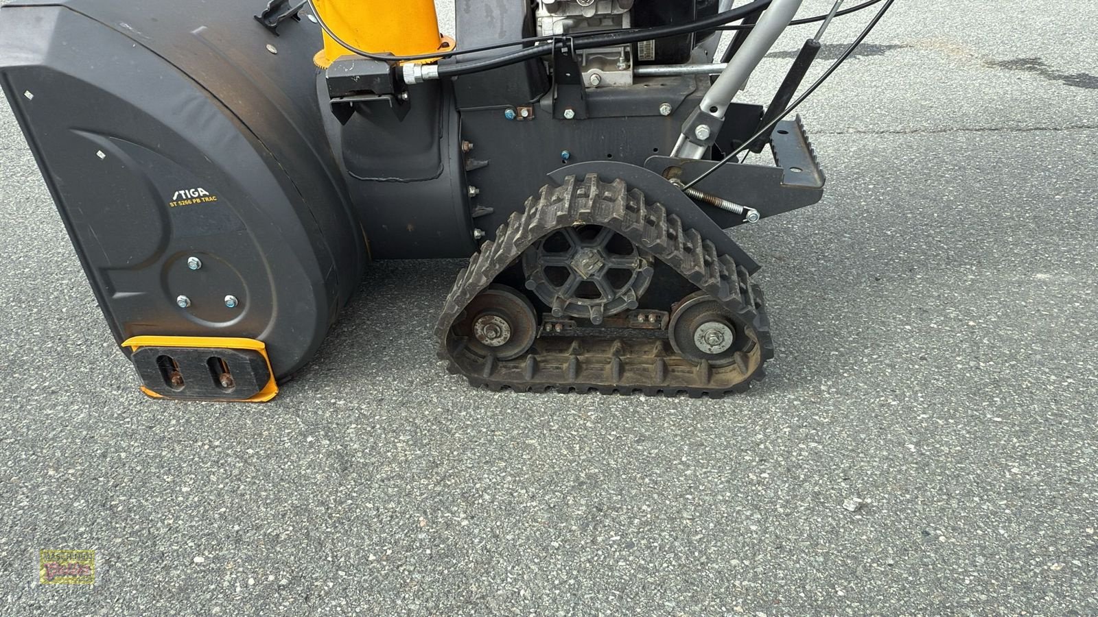 Schneefräse des Typs Stiga ST 401 Schneefräse mit Raupenantrieb, Gebrauchtmaschine in Kötschach (Bild 3)