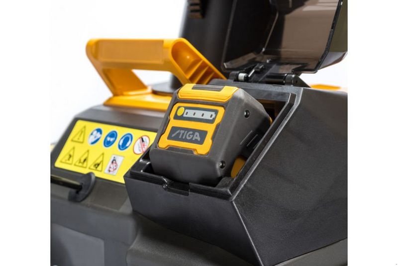 Schneefräse des Typs Stiga ST 4851 AE, Neumaschine in NATTERNBACH (Bild 7)