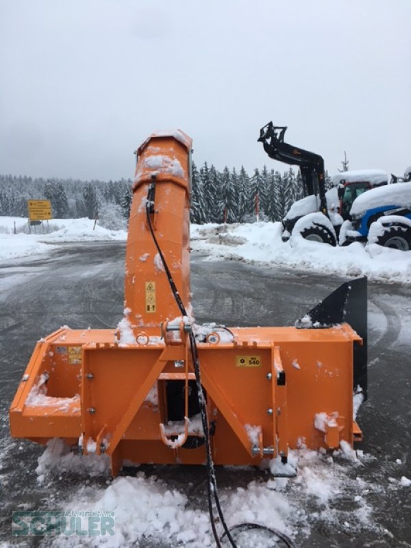 Schneefräse des Typs Trejon SB2202HD, Neumaschine in St. Märgen (Bild 2)