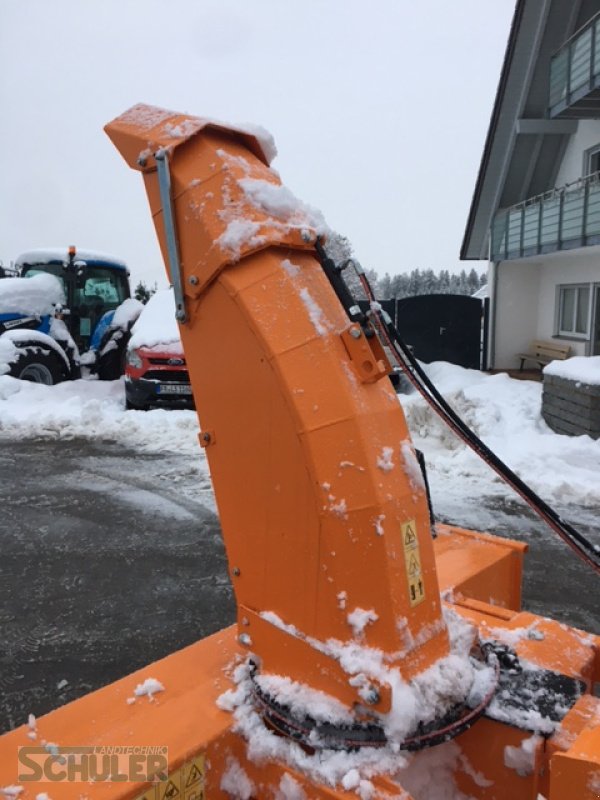 Schneefräse des Typs Trejon SB2202HD, Neumaschine in St. Märgen (Bild 9)