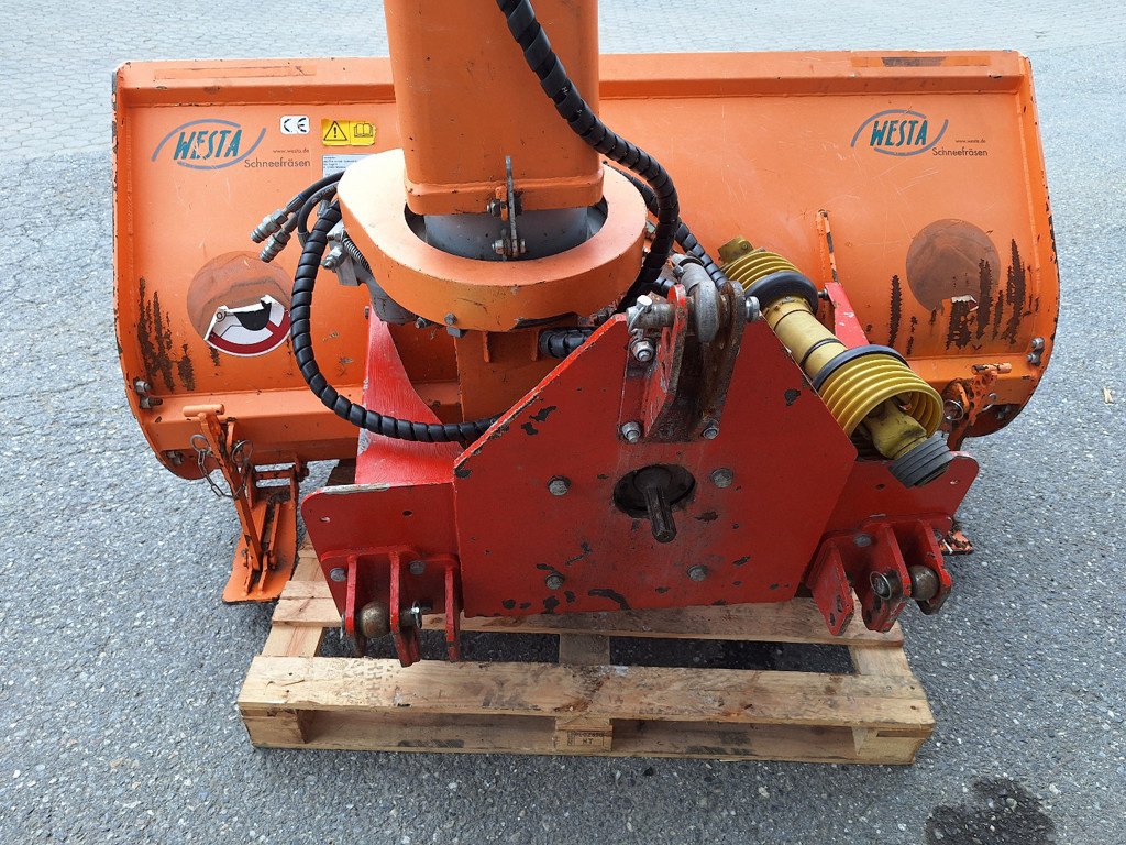 Schneefräse des Typs Westa 5560/1800 Schneefräse, Gebrauchtmaschine in Chur (Bild 4)