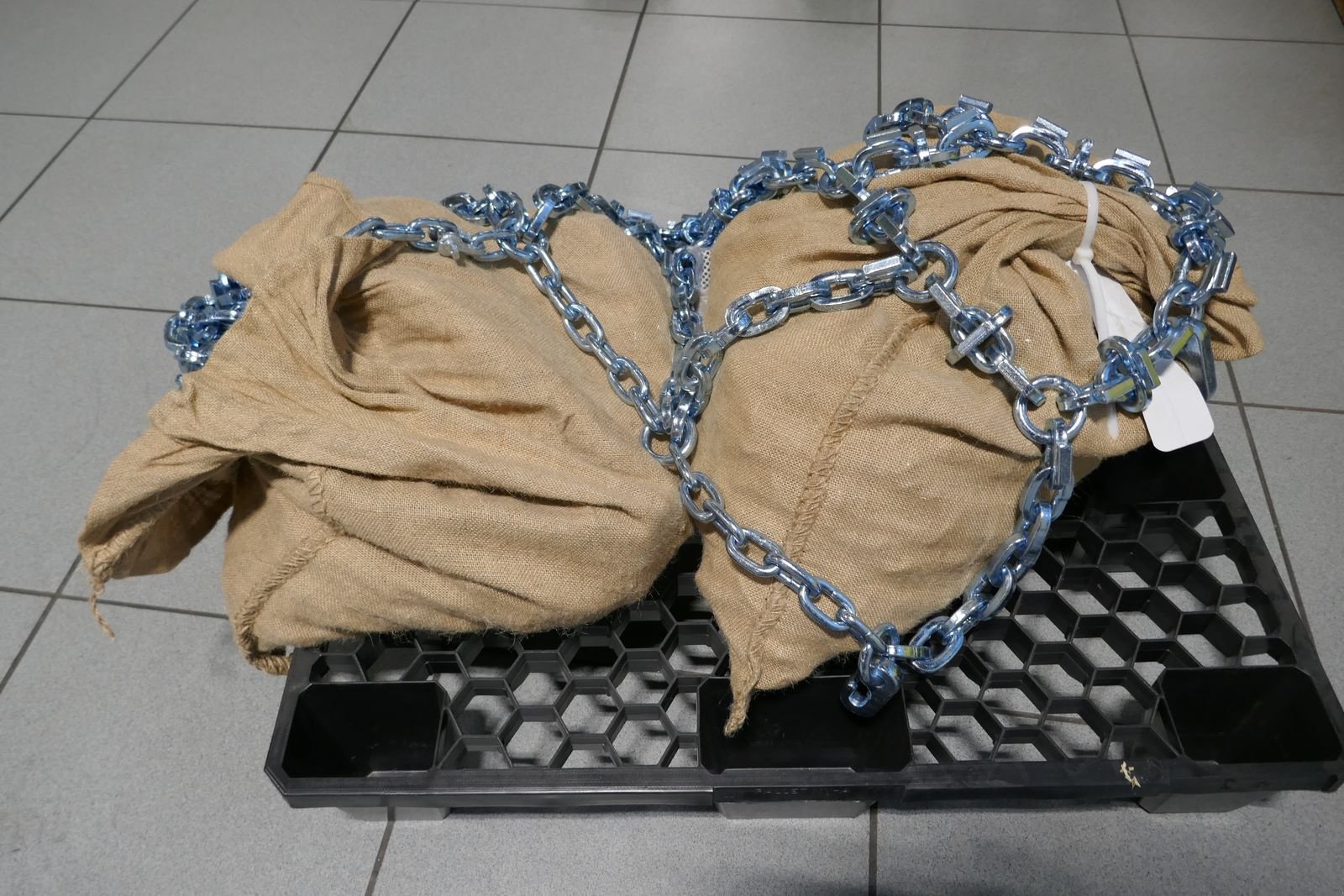 Schneekette типа Ottinger 480/65-28 verstärkt, Gebrauchtmaschine в Villach (Фотография 5)