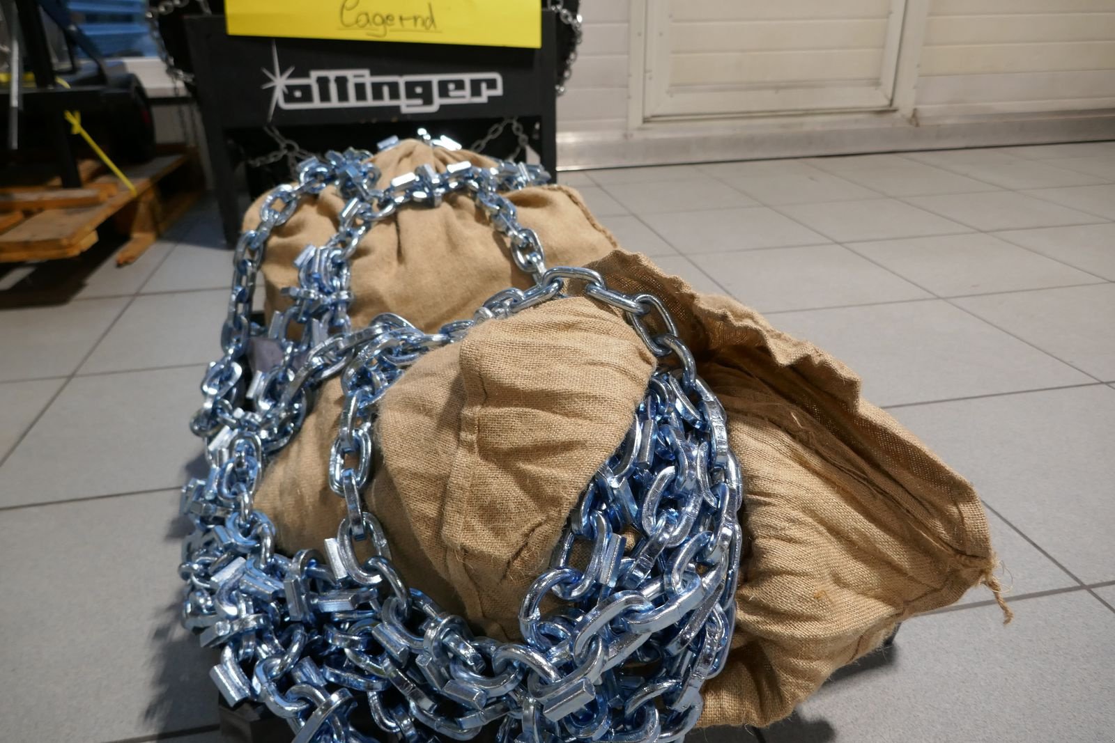 Schneekette типа Ottinger 480/65-28 verstärkt, Gebrauchtmaschine в Villach (Фотография 3)