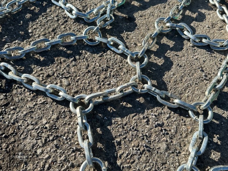 Schneekette del tipo Ottinger Netzkette Netz E 540/65R30 9mm, Neumaschine en Rankweil