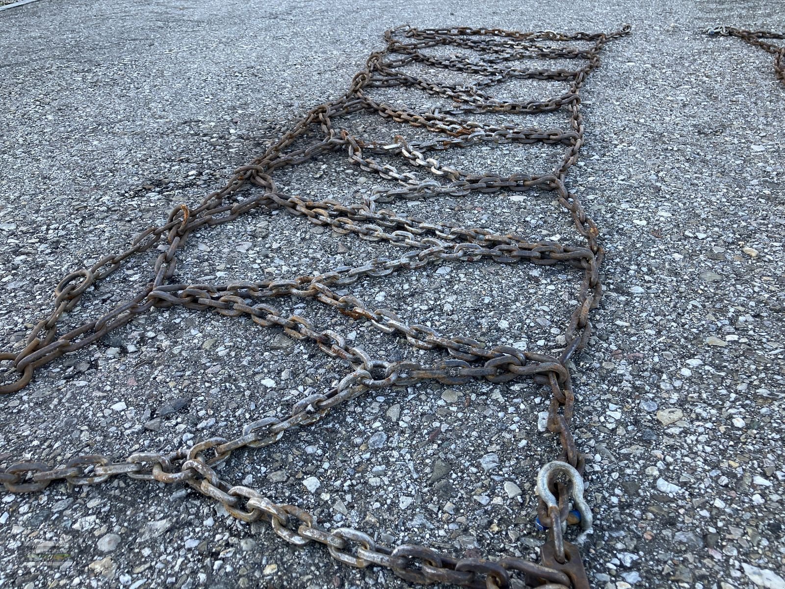 Schneekette des Typs Pewag 300/70-20, Gebrauchtmaschine in Gampern (Bild 9)