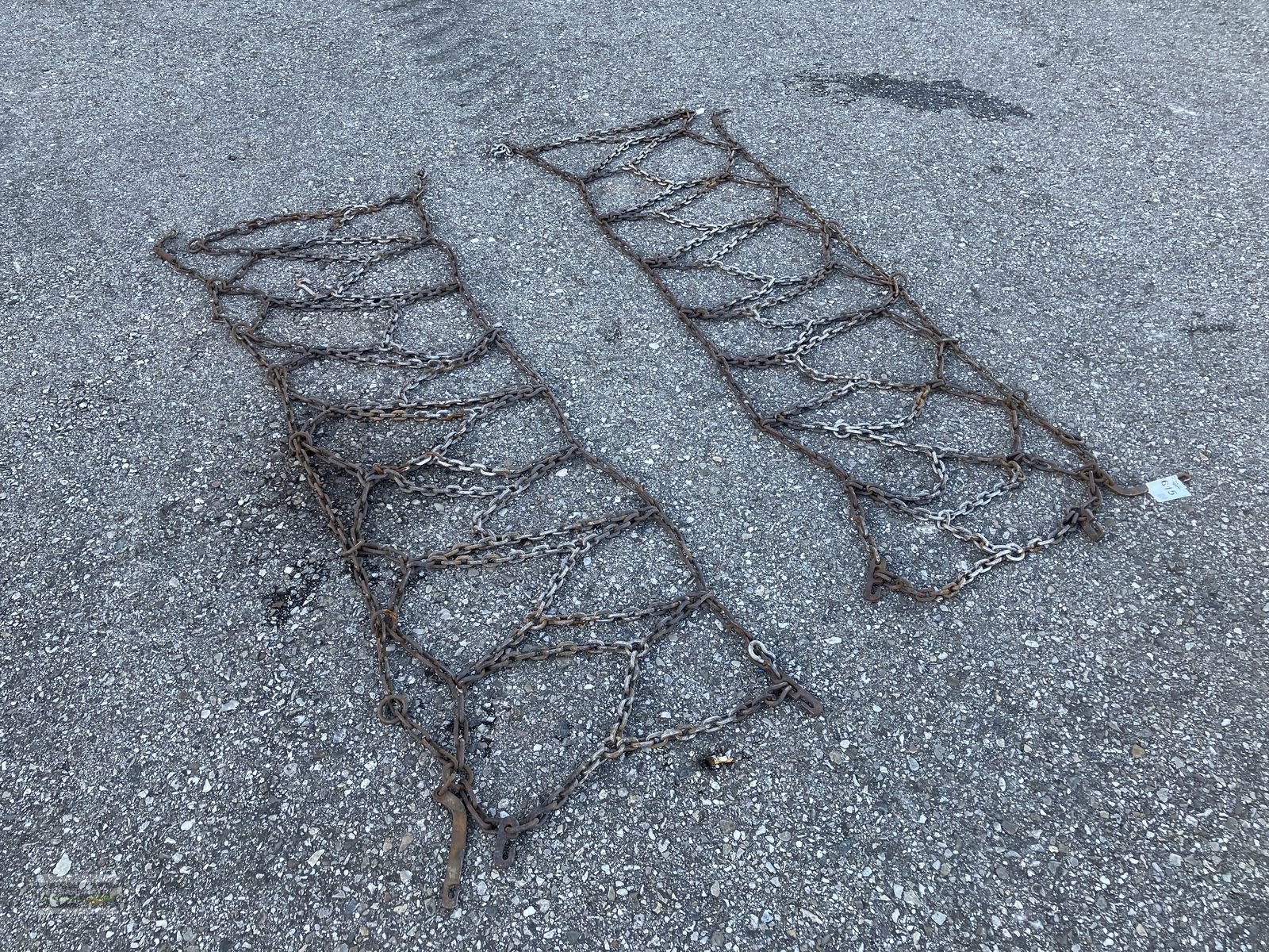 Schneekette des Typs Pewag 300/70-20, Gebrauchtmaschine in Gampern (Bild 3)