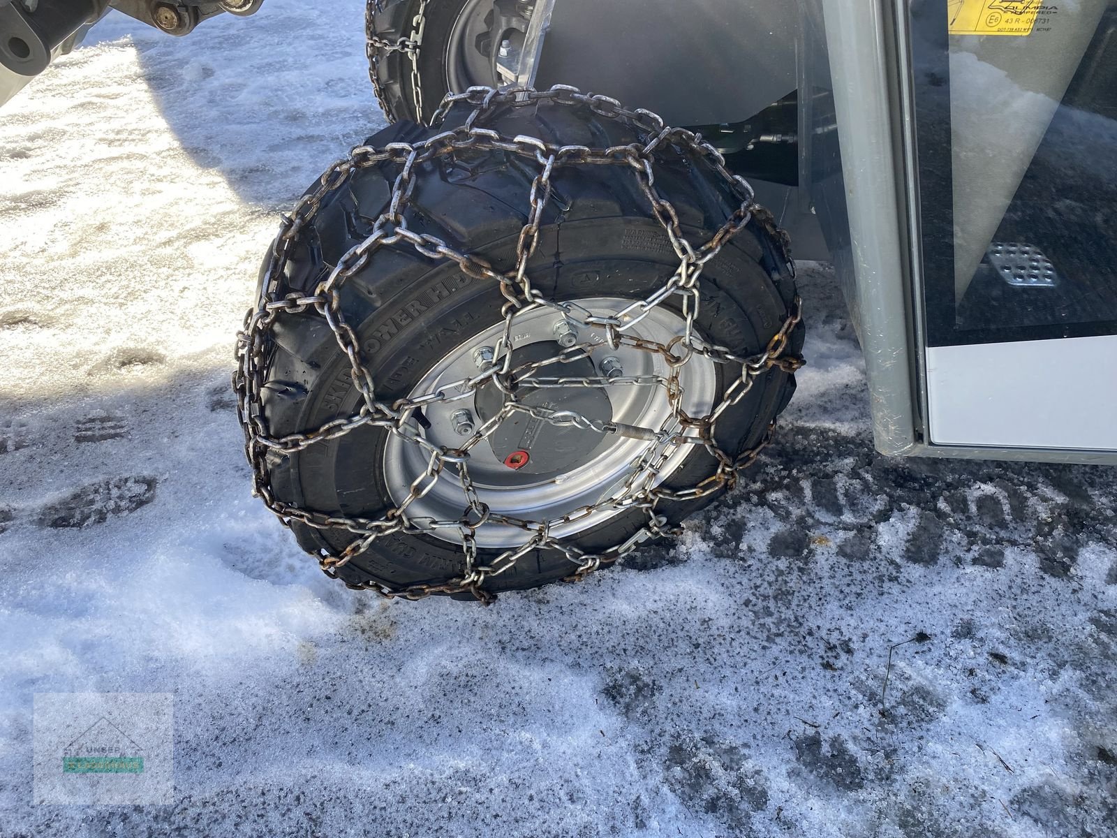 Schneekette of the type Pewag Netzketten 27x10-15 / 28x9-15, Gebrauchtmaschine in Wartberg (Picture 1)