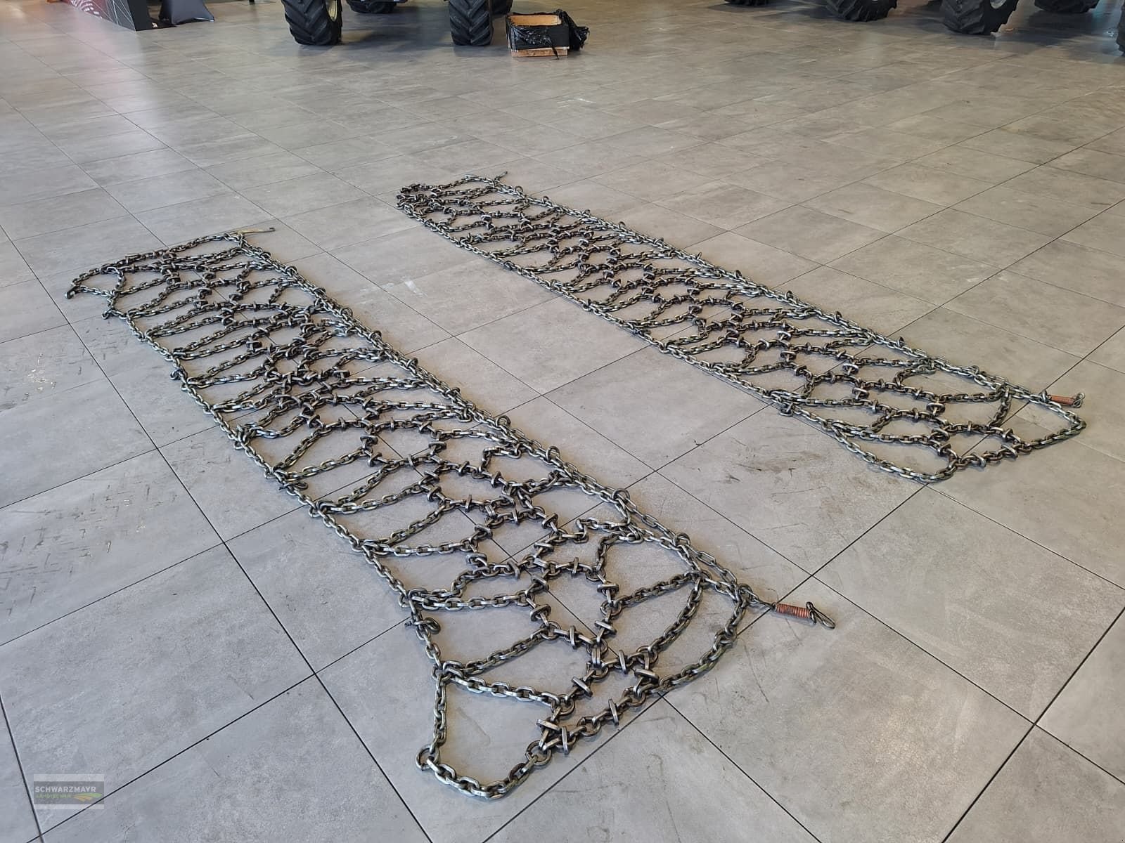 Schneekette of the type Rex 540/65R30 ATS886100 verstärkte Netzketten, Gebrauchtmaschine in Gampern (Picture 7)