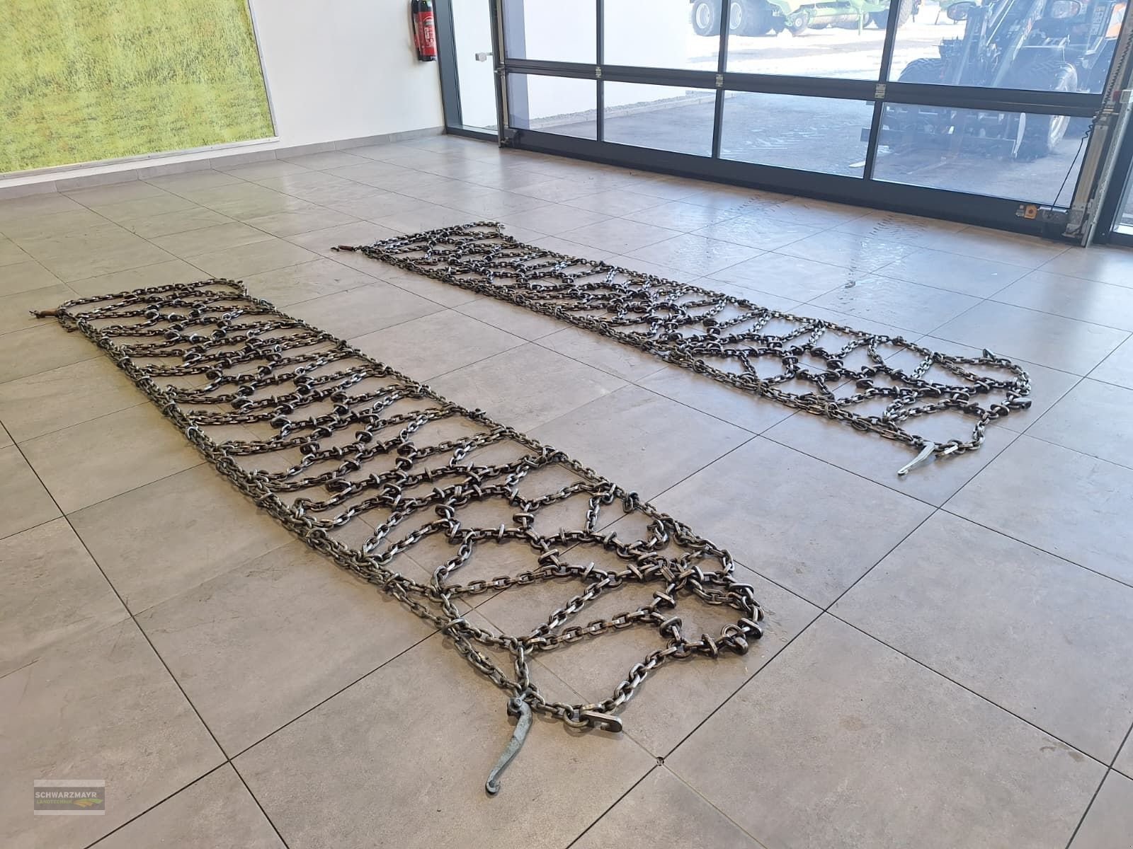 Schneekette of the type Rex 540/65R30 ATS886100 verstärkte Netzketten, Gebrauchtmaschine in Gampern (Picture 4)