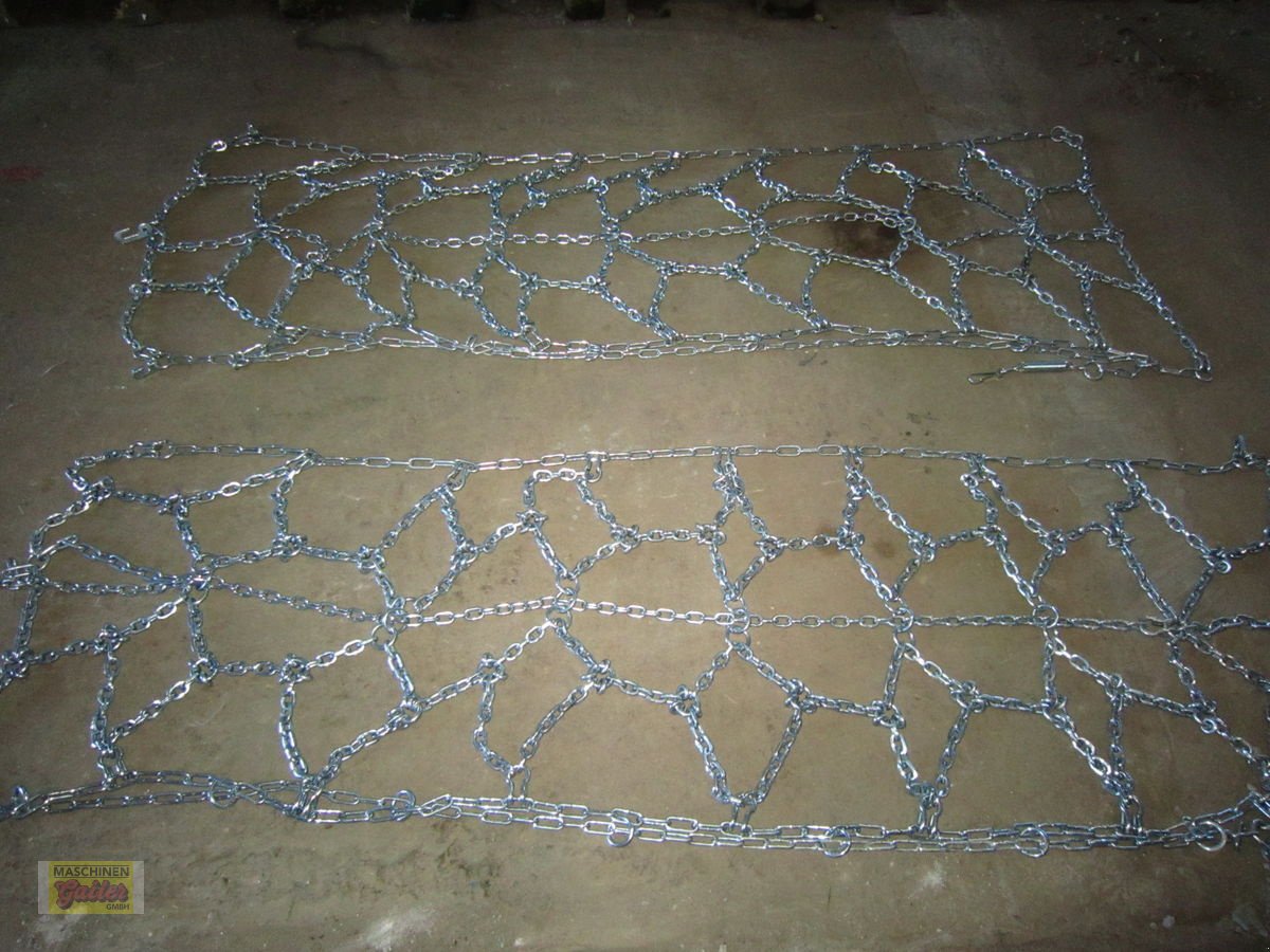 Schneekette of the type Sonstige Netzkette 215/75-17.5 (Zwillingsbereifung), Neumaschine in Kötschach (Picture 1)