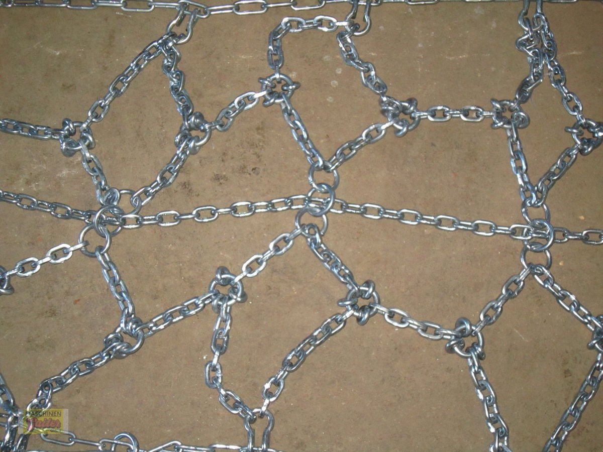 Schneekette of the type Sonstige Netzkette 215/75-17.5 (Zwillingsbereifung), Neumaschine in Kötschach (Picture 3)
