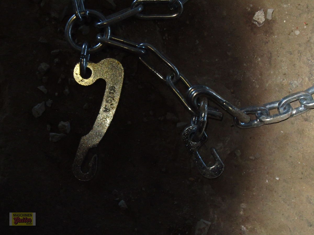 Schneekette of the type Sonstige Netzkette 215/75-17.5 (Zwillingsbereifung), Neumaschine in Kötschach (Picture 4)