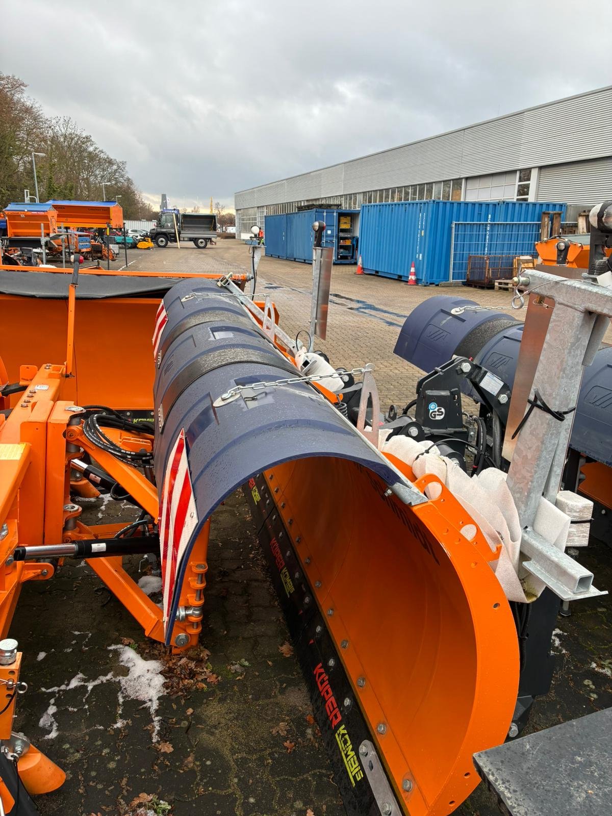 Schneepflug of the type Aebi Schmidt Tarron MS30.1, Neumaschine in Wiedemar (Picture 1)