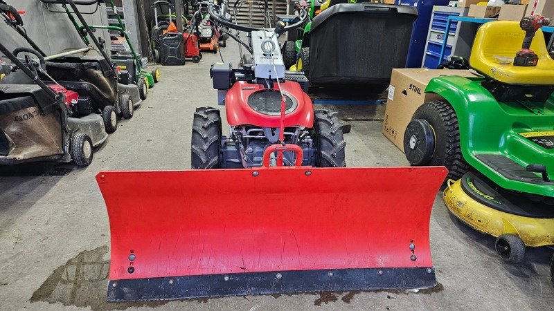 Schneepflug des Typs Aebi CC36, Gebrauchtmaschine in Altendorf (Bild 2)