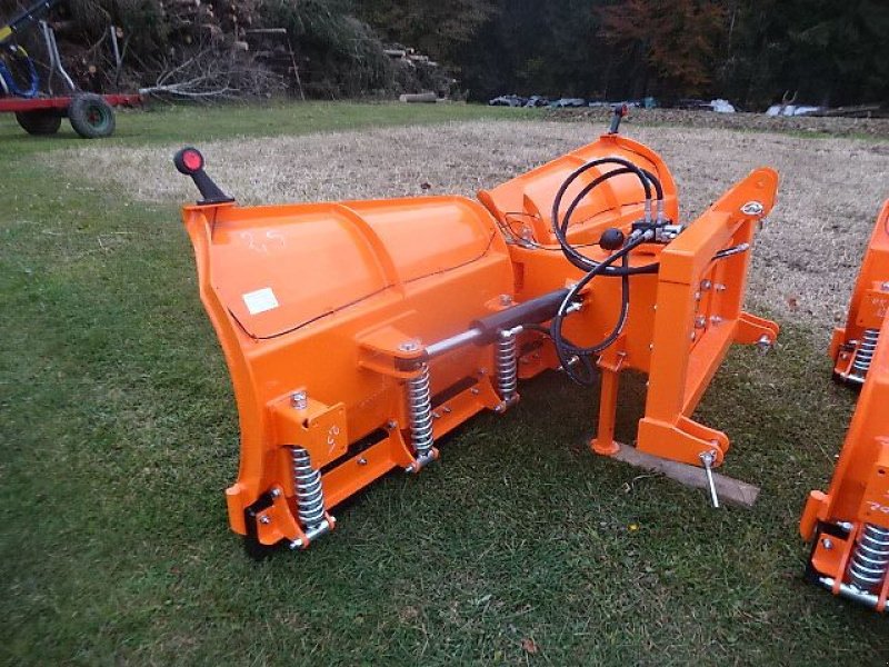 Schneepflug des Typs ALL IN ONE GmbH S P  - 270 - 2,7 Meter Varioschneepflug-stabile Ausführung- in verschiedenen Arbeitsbreiten  -  2,2 Meter 2,5 Meter- 2,7 Meter- 3 Meter- 3,3 Meter, Neumaschine in Neureichenau (Bild 23)