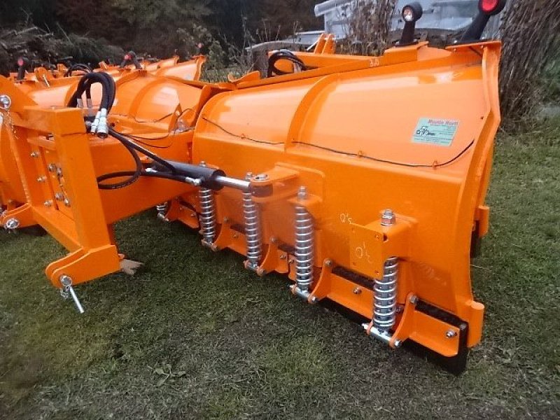 Schneepflug des Typs ALL IN ONE GmbH S P  - 270 - 2,7 Meter Varioschneepflug-stabile Ausführung- in verschiedenen Arbeitsbreiten  -  2,2 Meter 2,5 Meter- 2,7 Meter- 3 Meter- 3,3 Meter, Neumaschine in Neureichenau (Bild 30)