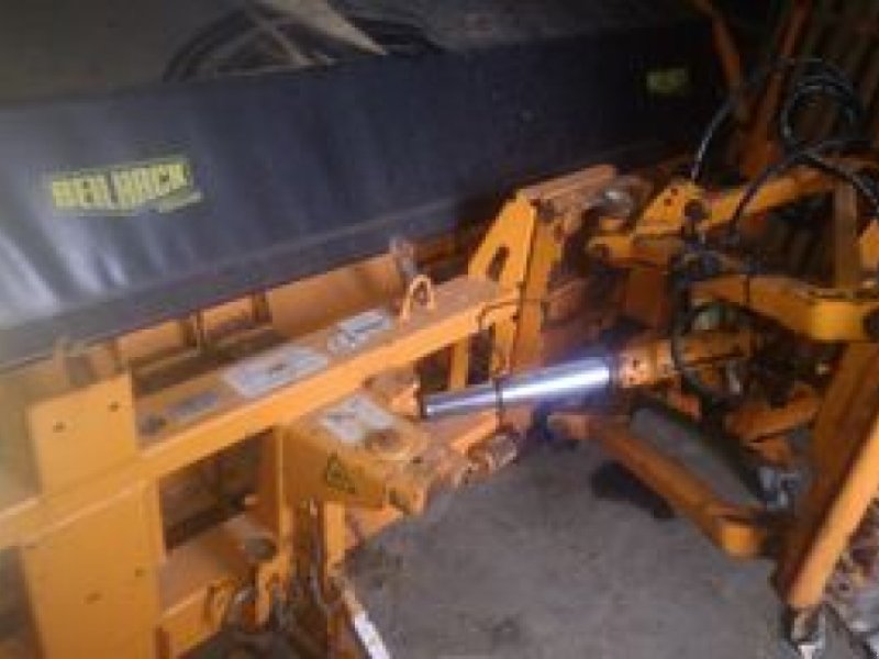 Schneepflug des Typs Beilhack Pv27-4, Gebrauchtmaschine in Kienberg (Bild 1)