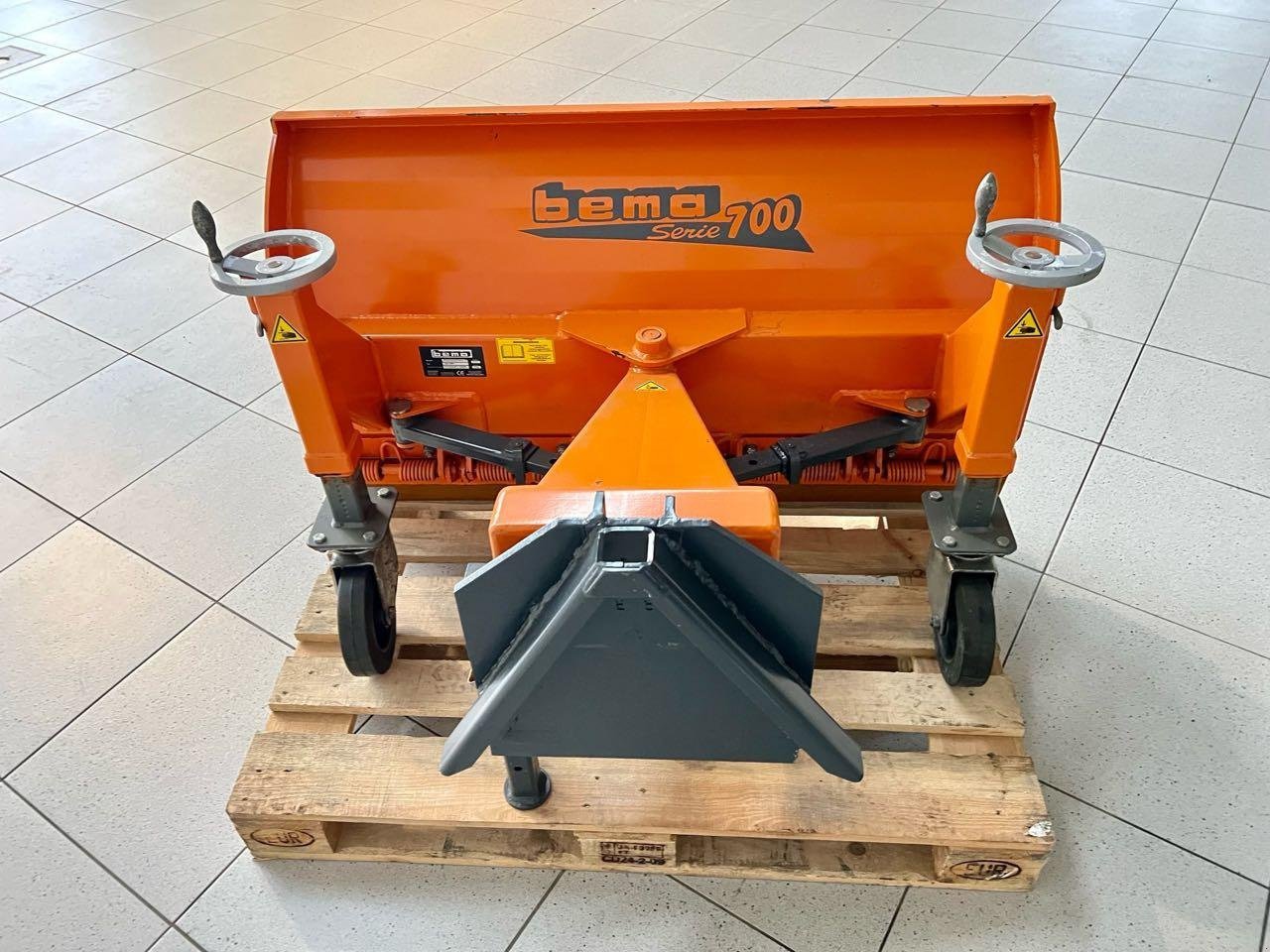 Schneepflug of the type Bema 700, Gebrauchtmaschine in Beckum (Picture 3)