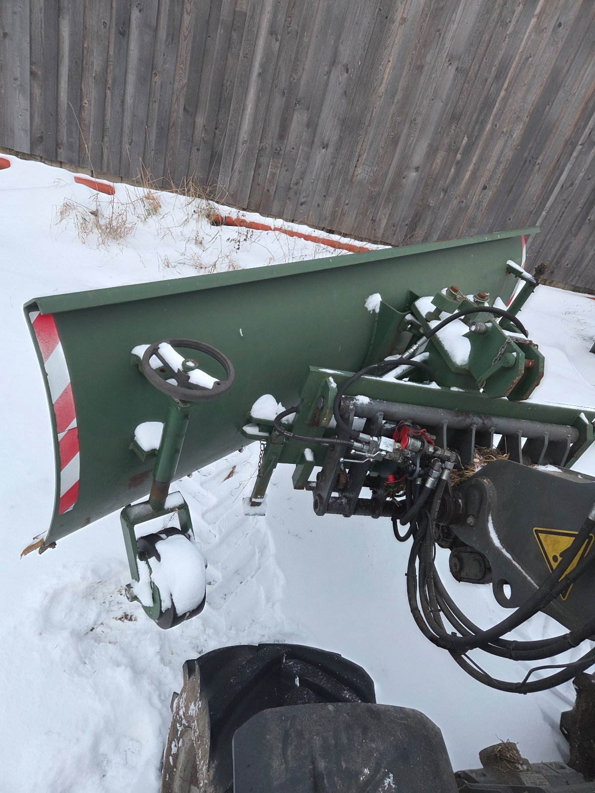 Schneepflug del tipo Eigenbau Schneepflug Schneeschild, Gebrauchtmaschine en Oberviechtach (Imagen 3)