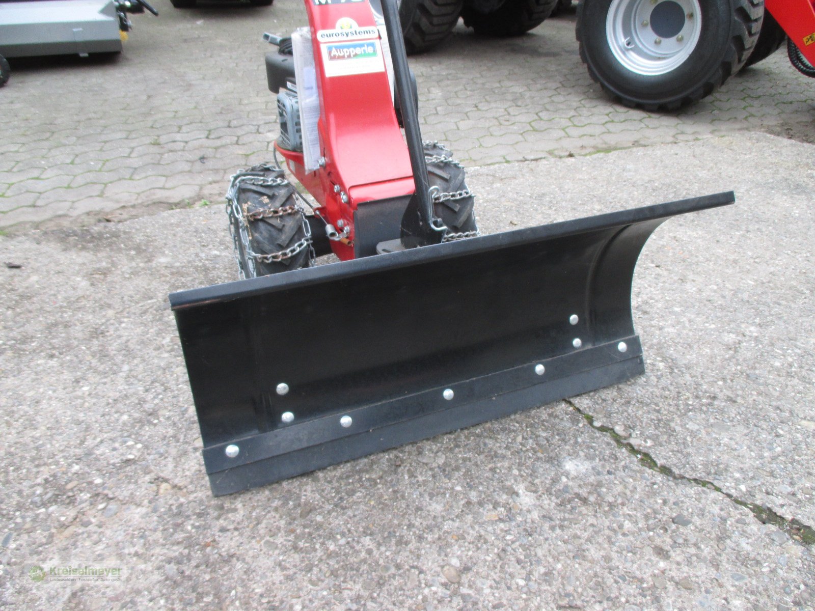 Schneepflug des Typs Eurosystems M 70 mit Schneeräumschild 85 cm u.Ketten, Gebrauchtmaschine in Feuchtwangen (Bild 3)