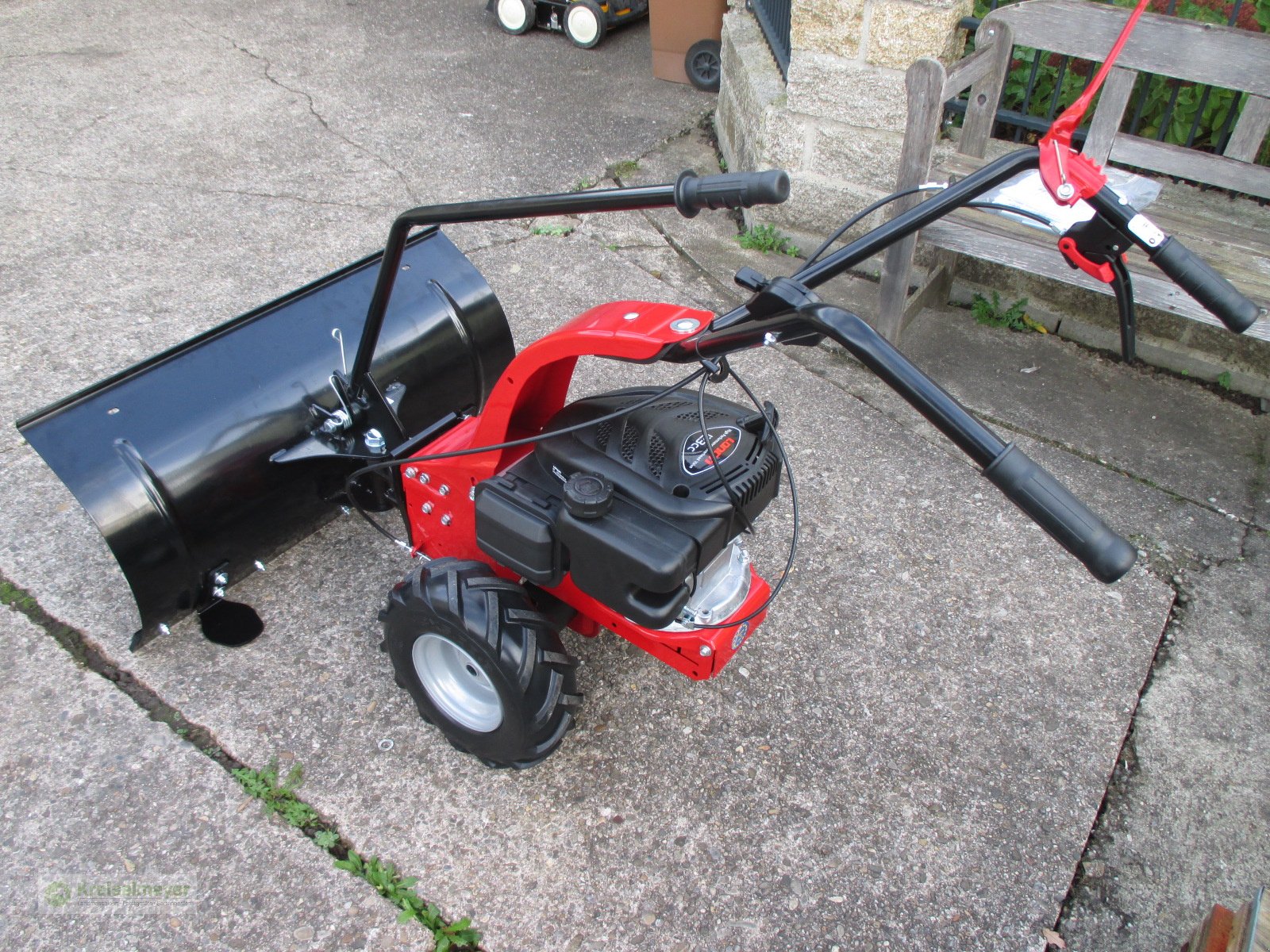Schneepflug typu Eurosystems M90 mit Schneeräumschild 85 cm, Neumaschine v Feuchtwangen (Obrázek 3)