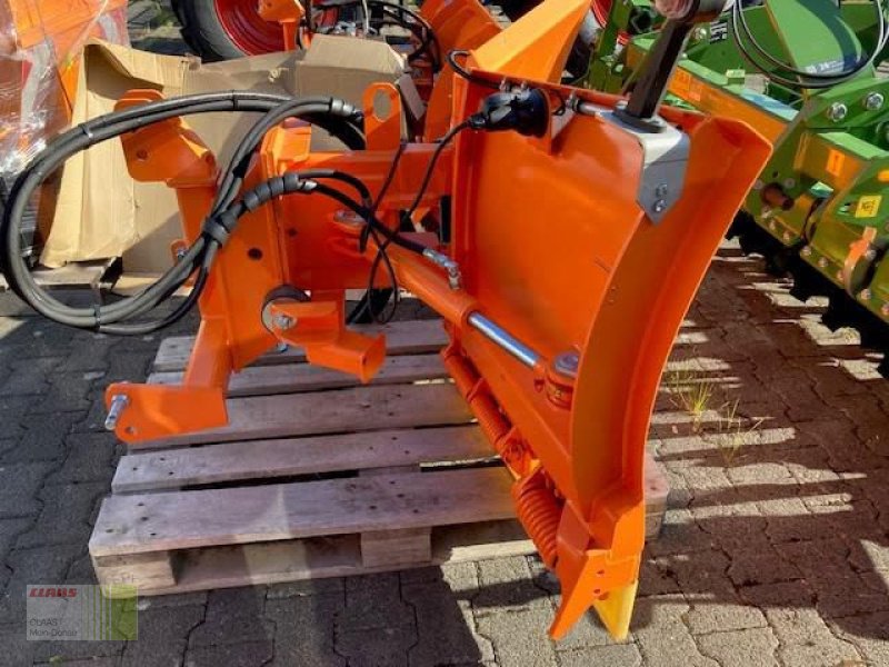 Schneepflug des Typs Flötzinger VARIO  VSP II, Neumaschine in Wülfershausen a.d.Saale (Bild 3)