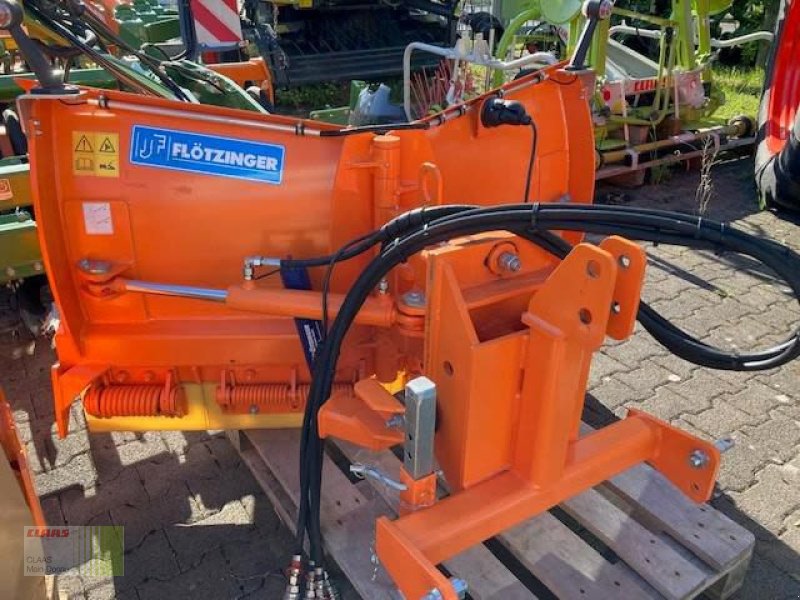 Schneepflug des Typs Flötzinger VARIO  VSP II, Neumaschine in Wülfershausen a.d.Saale (Bild 2)