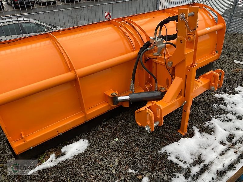 Schneepflug des Typs France Elevateur Schneeschild 280, Neumaschine in Prüm-Dausfeld (Bild 3)
