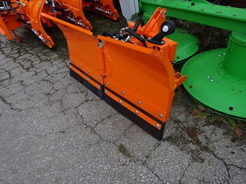 Schneepflug typu H-L-M 1,5 Meter- Varioschneepflug - hydraulisch verstellbar, Neumaschine v Neureichenau (Obrázek 5)