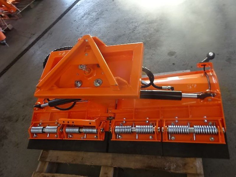 Schneepflug typu H-L-M 1,5 Meter- Varioschneepflug - hydraulisch verstellbar, Neumaschine v Neureichenau (Obrázek 25)