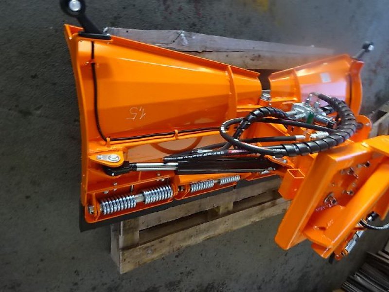 Schneepflug typu H-L-M 1,5 Meter- Varioschneepflug - hydraulisch verstellbar, Neumaschine v Neureichenau (Obrázek 29)