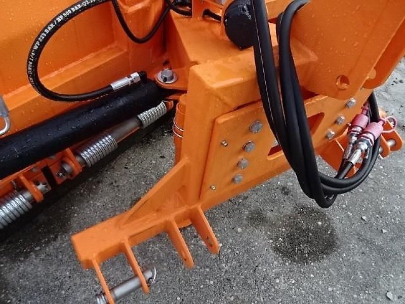 Schneepflug Türe ait H-L-M NEUER- 2,2 Meter Varioschneepflug - Hydraulisch, Neumaschine içinde Neureichenau (resim 28)