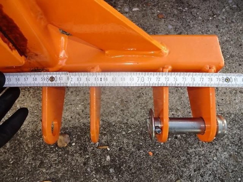 Schneepflug des Typs H-L-M Varioschneepflug 1,3 Meter- Hydraulische Verstellung, Neumaschine in Neureichenau (Bild 28)
