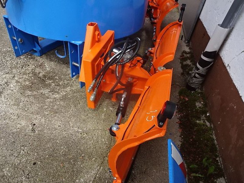 Schneepflug des Typs H-L-M Varioschneepflug 1,3 Meter- Hydraulische Verstellung, Neumaschine in Neureichenau (Bild 22)
