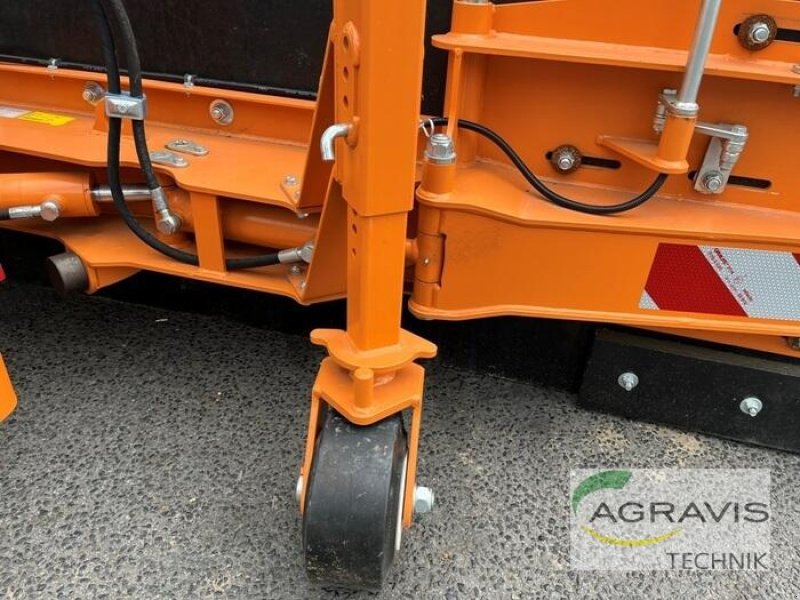 Schneepflug van het type Hauer MULTISCHIEBER 3200, Gebrauchtmaschine in Meppen (Foto 7)