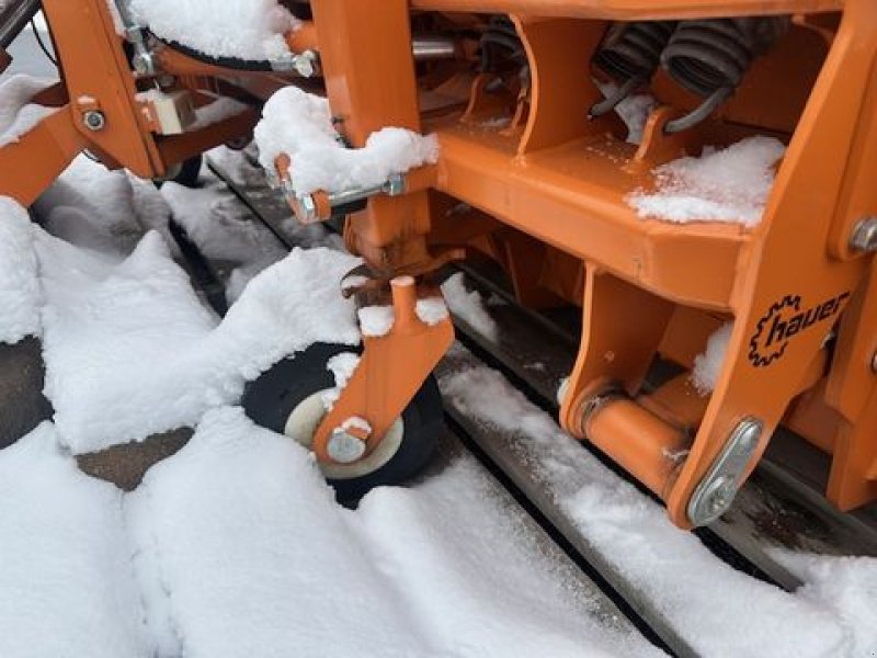 Schneepflug typu Hauer Schneeschild SRS-3L 3200 mit Kuppelplatte, Neumaschine v Tamsweg (Obrázek 9)