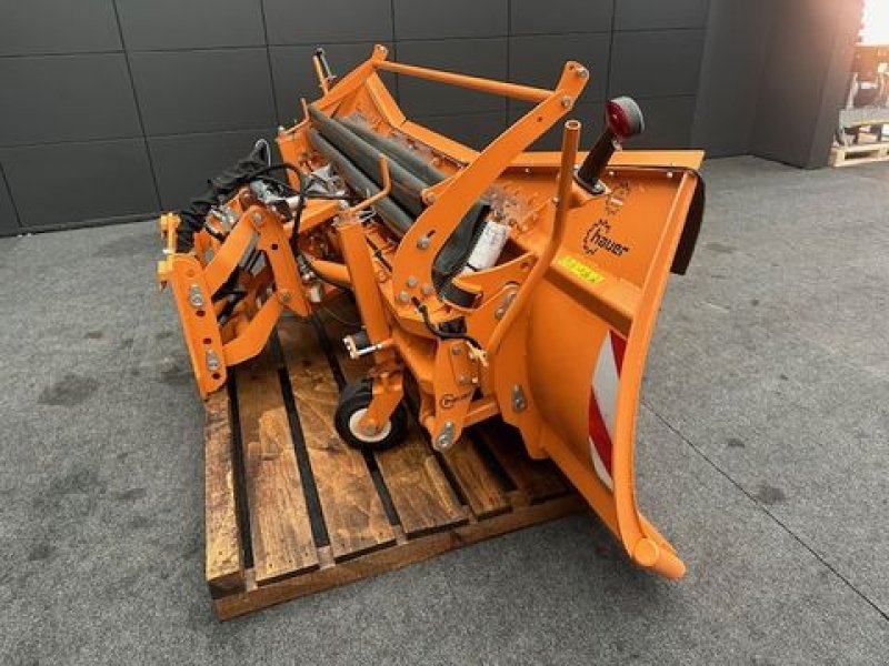 Schneepflug del tipo Hauer Schneeschild SRS-3L 3200 mit Kuppelplatte, Neumaschine en Tamsweg (Imagen 14)