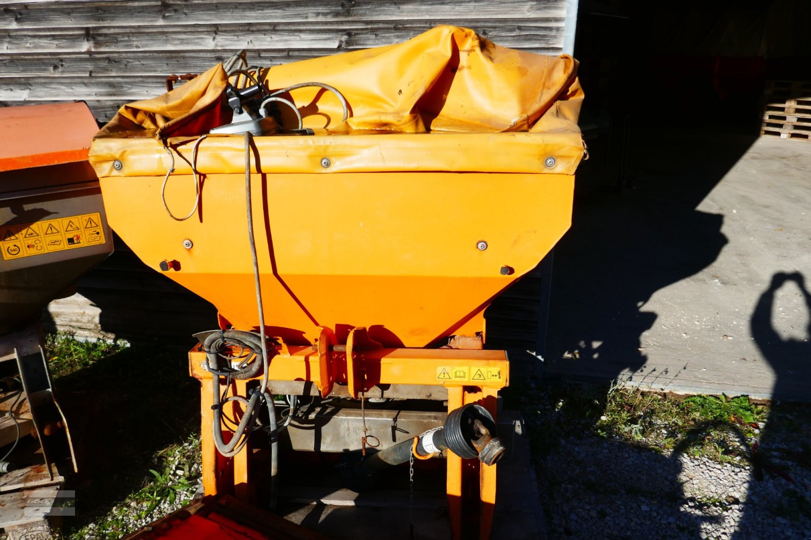 Schneepflug des Typs Hydrac 9 x Winterdienstgeräte zum Blockpreis von 9500 Euro, Gebrauchtmaschine in Langenzenn (Bild 12)