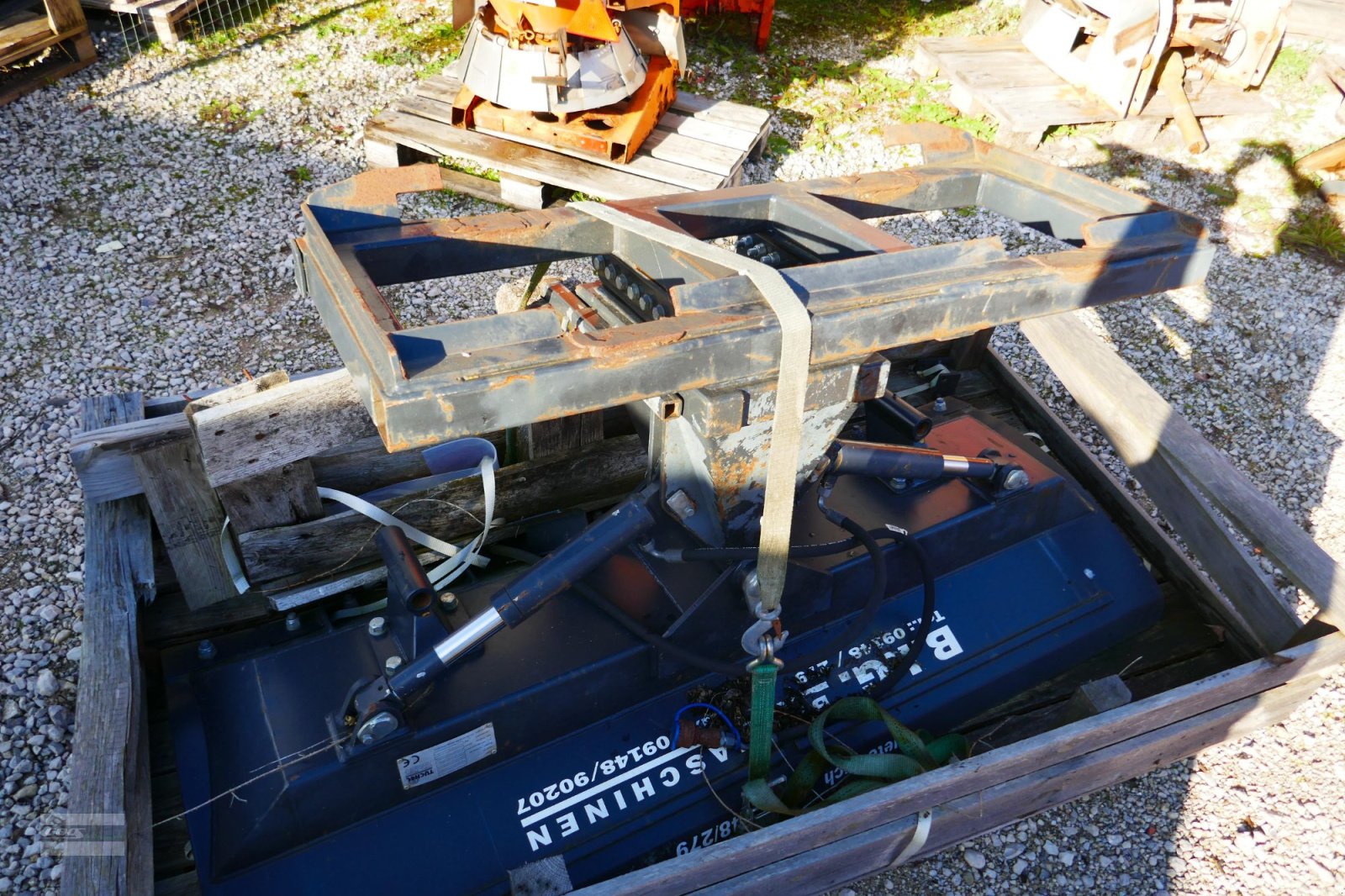 Schneepflug des Typs Hydrac 9 x Winterdienstgeräte zum Blockpreis von 9500 Euro, Gebrauchtmaschine in Langenzenn (Bild 16)