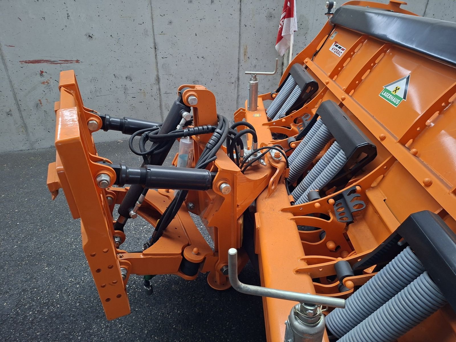 Schneepflug van het type Hydrac Paratec PT III 300, Neumaschine in Bergheim (Foto 6)