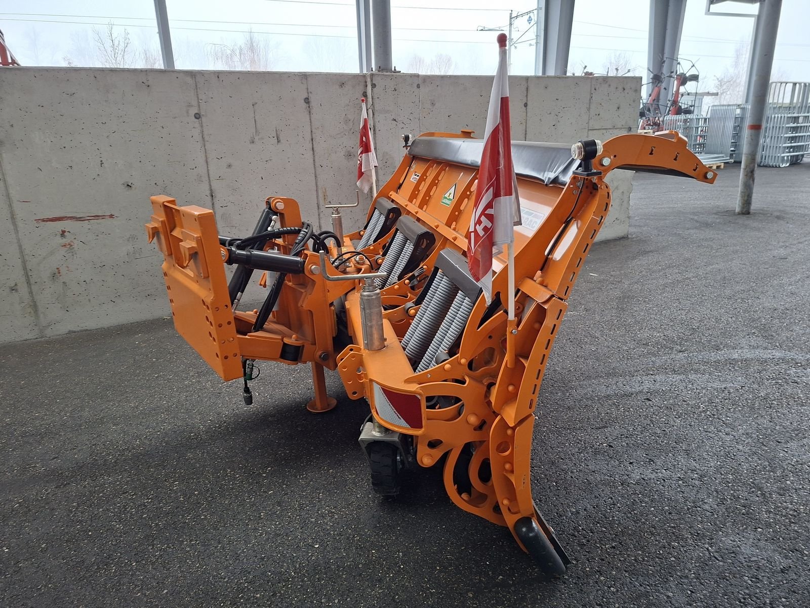 Schneepflug van het type Hydrac Paratec PT III 300, Neumaschine in Bergheim (Foto 5)