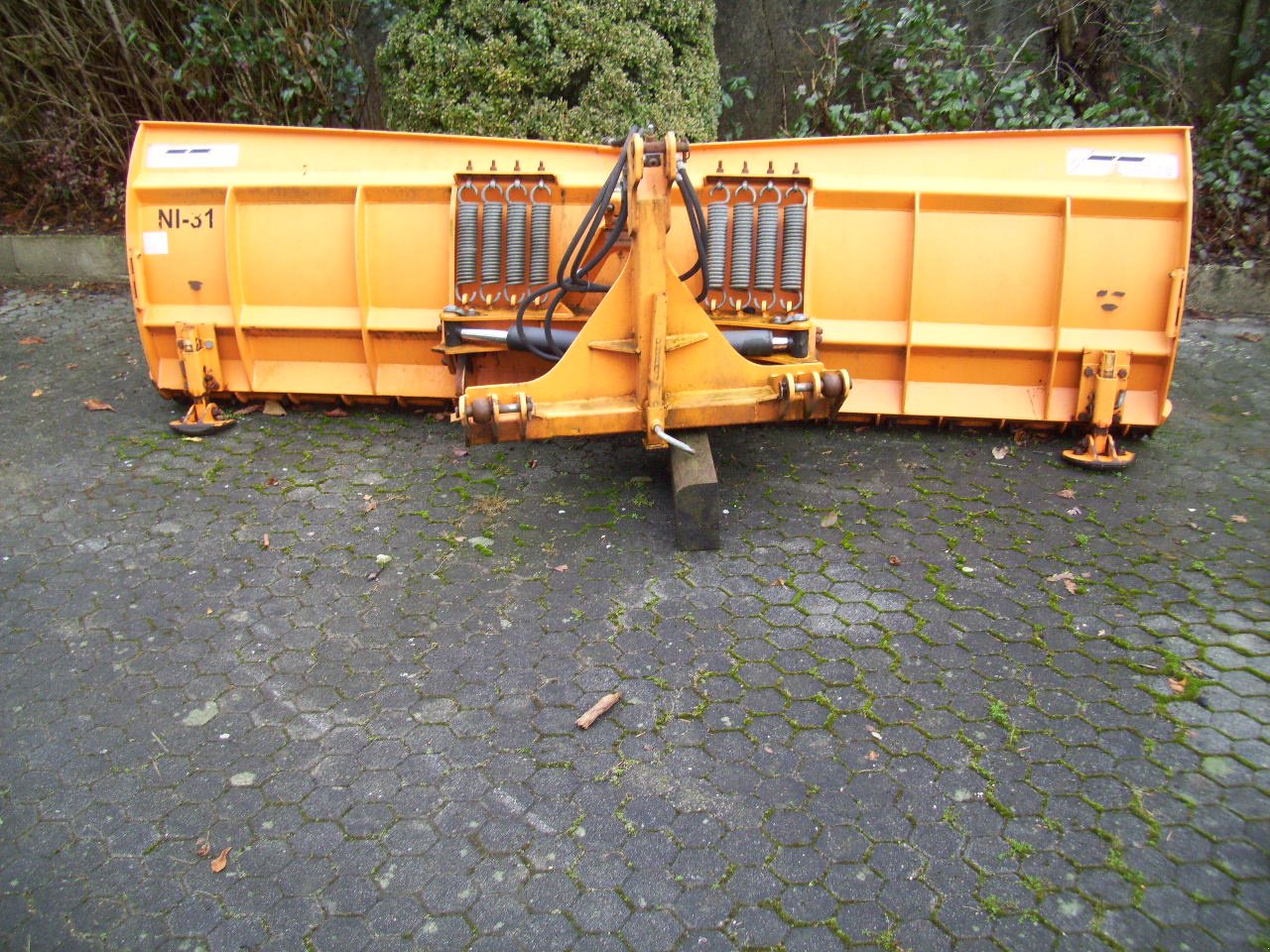 Schneepflug des Typs Hydrac Schwenkeinrichtung, Gebrauchtmaschine in Zorneding (Bild 1)