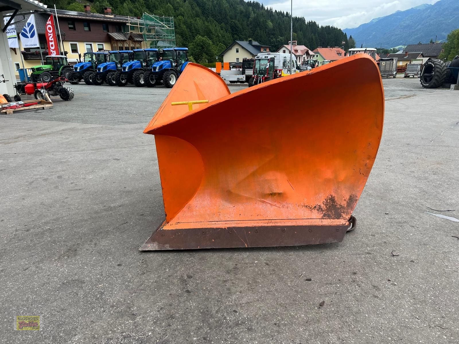 Schneepflug of the type Kahlbacher Spitzpflug mit Dreipunkt-Anbaubock, Gebrauchtmaschine in Kötschach (Picture 8)