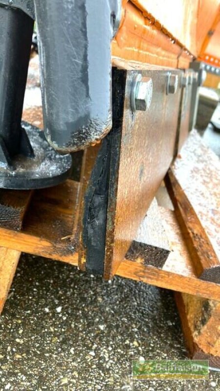 Schneepflug des Typs Kugelmann Vario Schneeräumschi, Gebrauchtmaschine in Bühl (Bild 11)