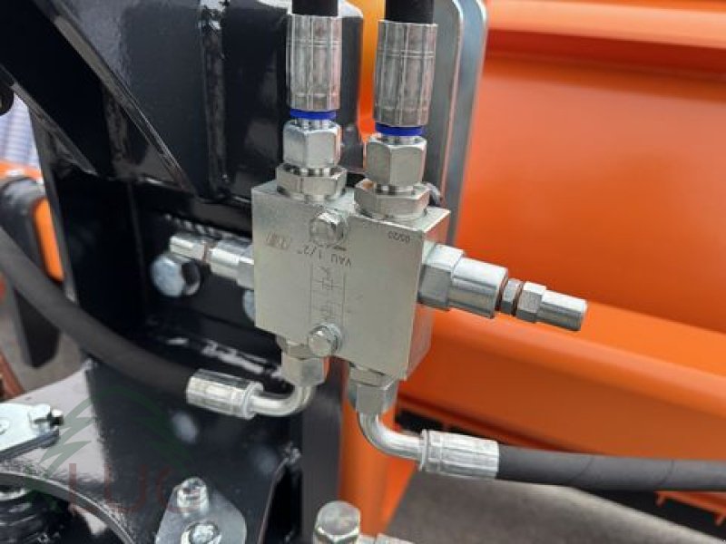 Schneepflug des Typs Lesnik SPA T28 Schneepflug, Neumaschine in Pirching am Traubenberg (Bild 4)