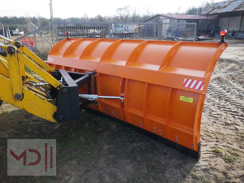 Schneepflug des Typs MD Landmaschinen AT Schneepflug C-Form 2,0m - 3,3m, Neumaschine in Zeven (Bild 5)