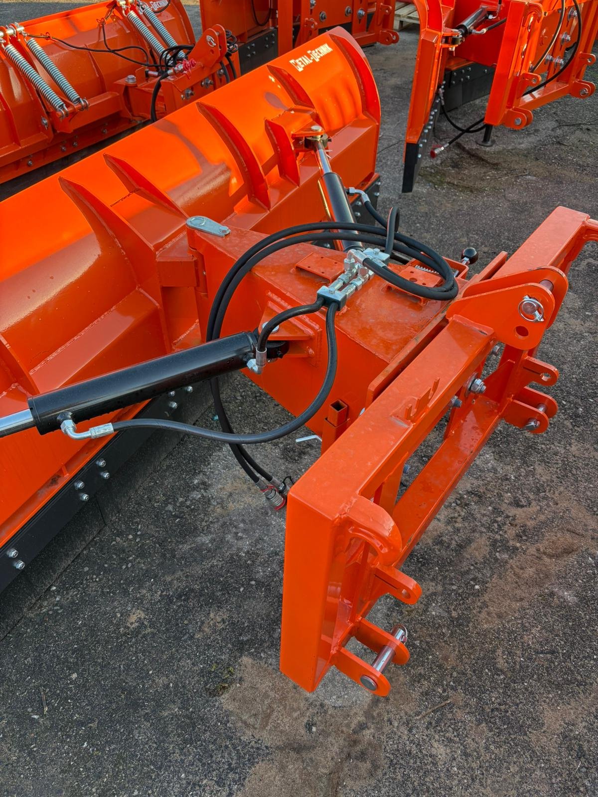 Schneepflug des Typs Metal Technik Schneeschild / snow plow, Neumaschine in Michałowo (Bild 3)