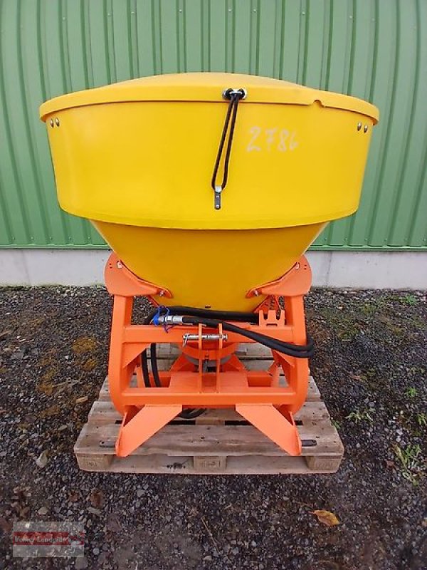 Schneepflug van het type PRONAR PS-250M Sand-/ Salzstreuer, Neumaschine in Ostheim/Rhön (Foto 2)