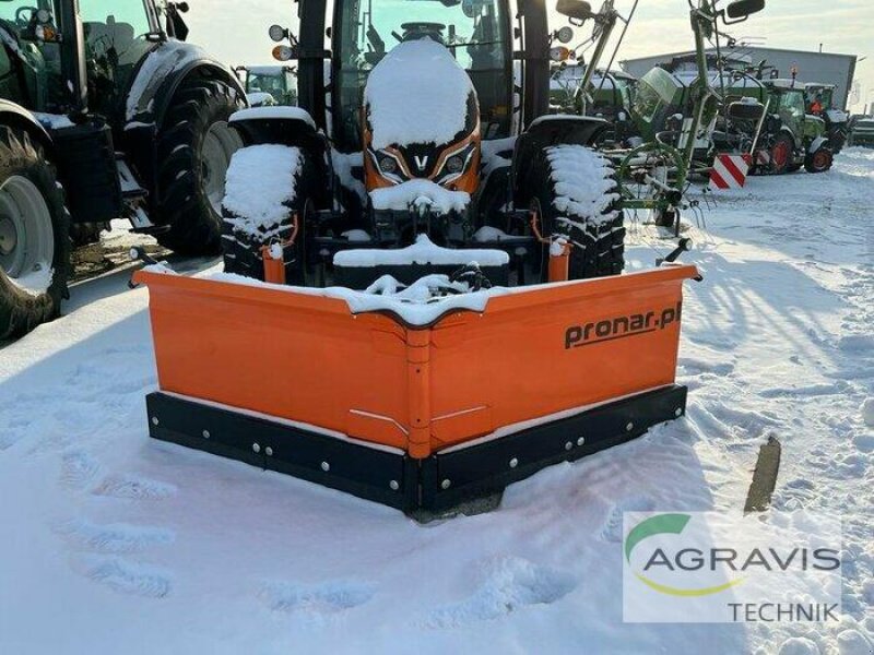 Schneepflug tip PRONAR PUV-2800, Gebrauchtmaschine in Koscian (Poză 1)