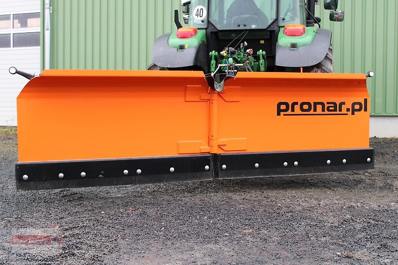 Schneepflug tip PRONAR PUV 3300 Schneepflug, Neumaschine in Ostheim/Rhön (Poză 3)